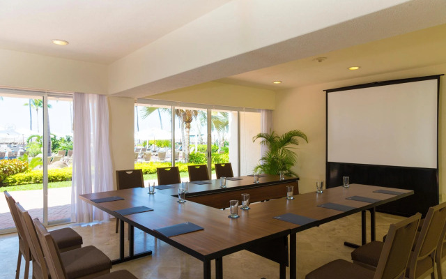 Sheraton Buganvilias Resort & Convention Center