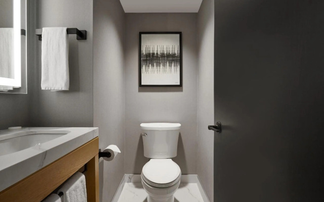 Hotel Place Dupuis Montréal Downtown - An Ascend Hotel Collection