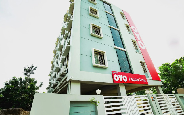 OYO Flagship 48336 Vj Inn Nagamalli Thota