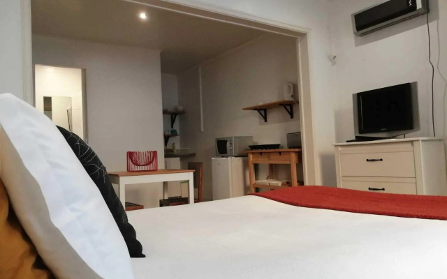 Boho Guesthouse - Rooms & Apartments