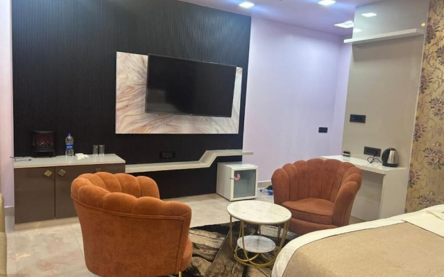 Hotel Rashmi Grand