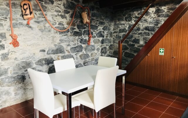 Casa do Lugar da Ribeira by Madeira-AL