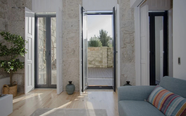 Liiiving In Porto Terrace & Sunny Apartment