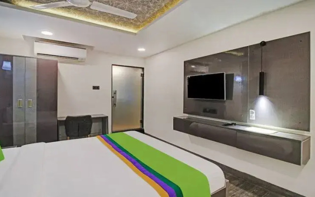 Carlton Hotel