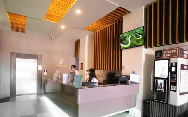 Urban Green Hotel & Suites