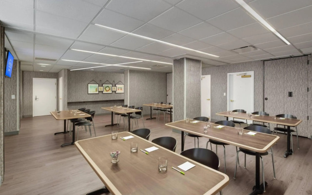 Fairfield Inn & Suites Chicago Downtown / Magnificent Mile
