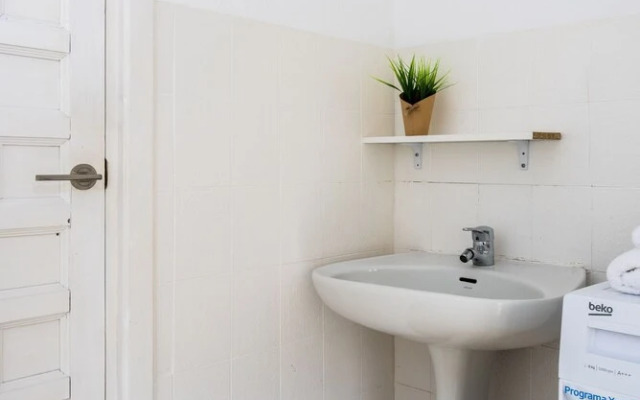 Cozy Apartment in Great Location 2 Bd. Plaza Nueva II