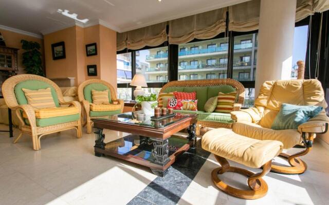 4 bedroom apartment close by beach in Fuengirola