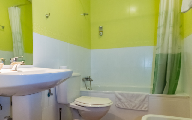 Nest Style Granada Hotel