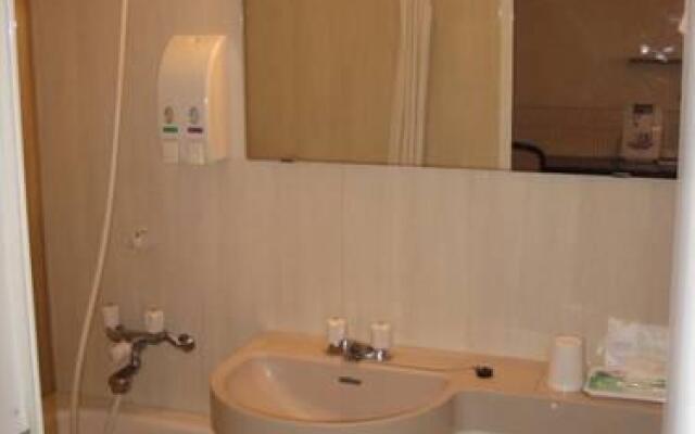 Kumamoto Station Hotel