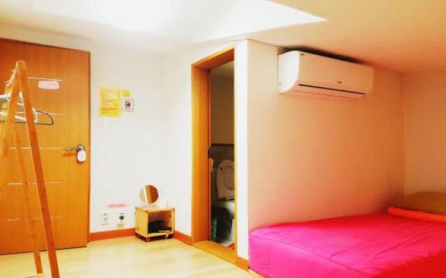 Tongyeong One Guesthouse