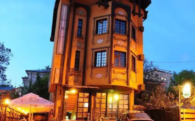 Lavric Bistro Pension