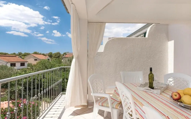 Awesome Home in Jadrija With Wifi and 4 Bedrooms