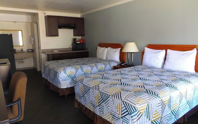 Studio 6 Fort Worth, TX – Downtown East