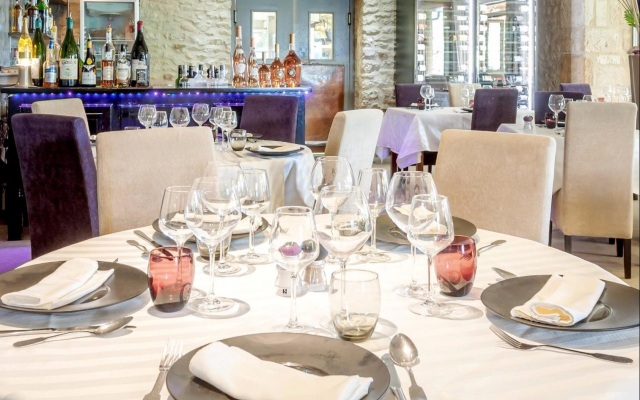 Logis Hotel-Restaurant Saint Romain