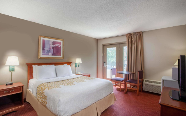 Red Roof Inn Martinsburg