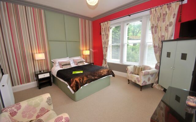 Westwell Hall