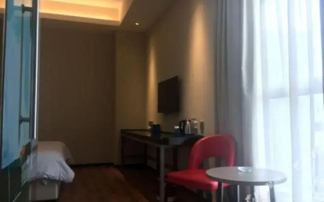 X Hotel Shuguang Atour, Shanghai Wuxu Cruise Terminal