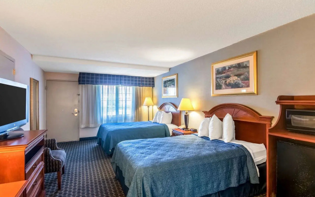Budget Host Inn & Suites