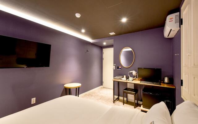 Hotel The M