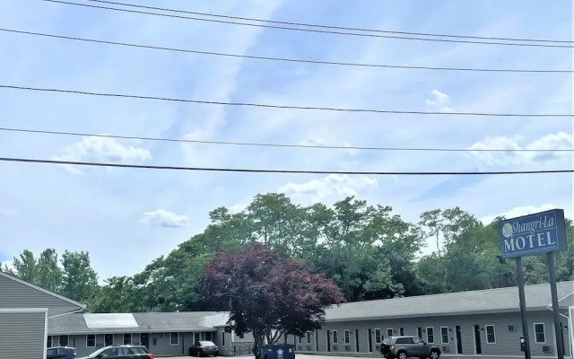 Shangri La Motel