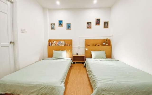 Rest House Pink Church Hostel