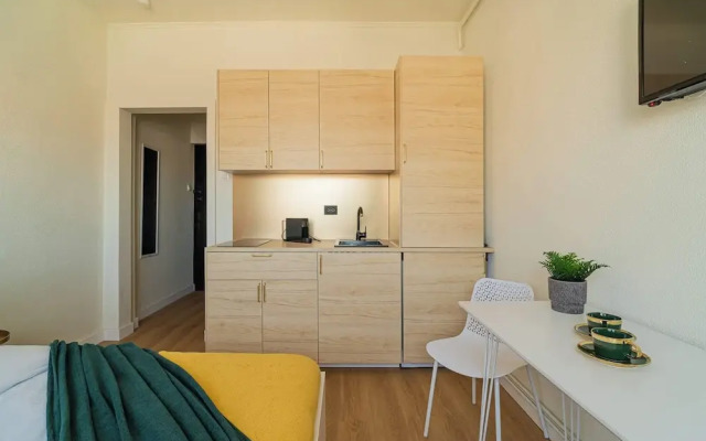 Holts Cozy Studios Near The Faculty of Law