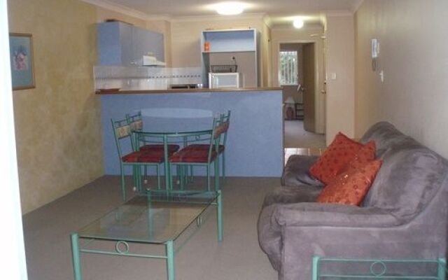 Coolamon Apartments