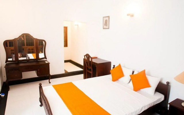 OYO 103 Lavinia Villa