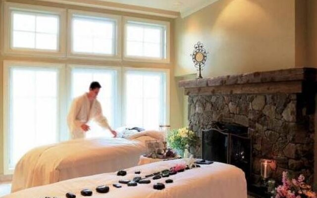 Poets Cove Resort & Spa