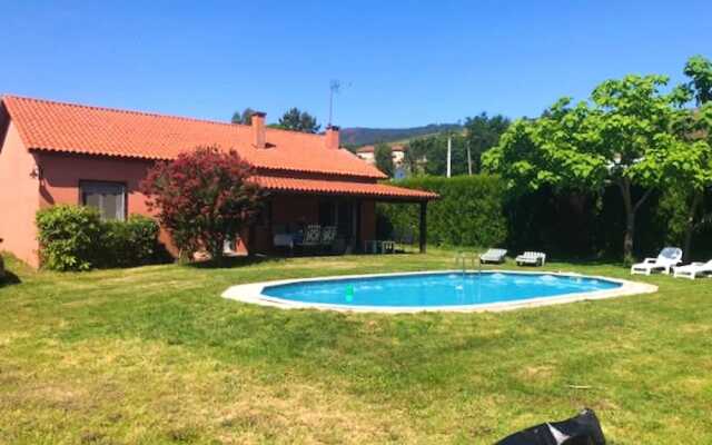 Villa With 3 Bedrooms in Pontevedra, With Private Pool and Enclosed Ga