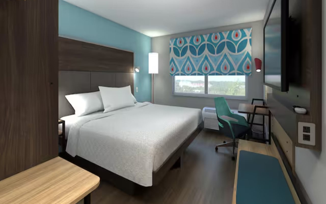 Tru by Hilton Milton