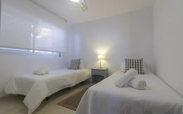 Frontline Duplex With Paradisiacal Views