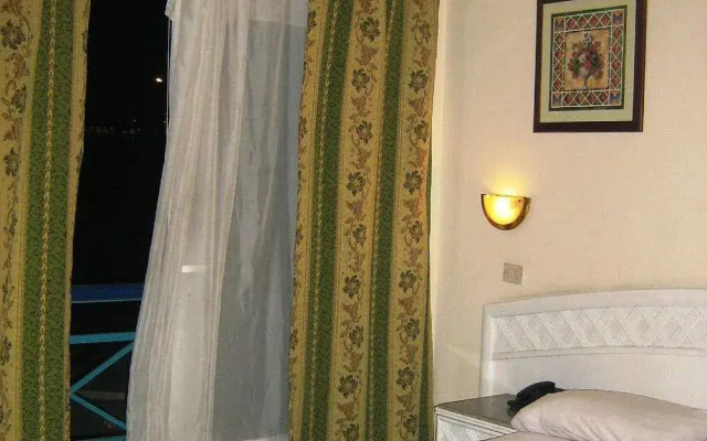 Al Bostan