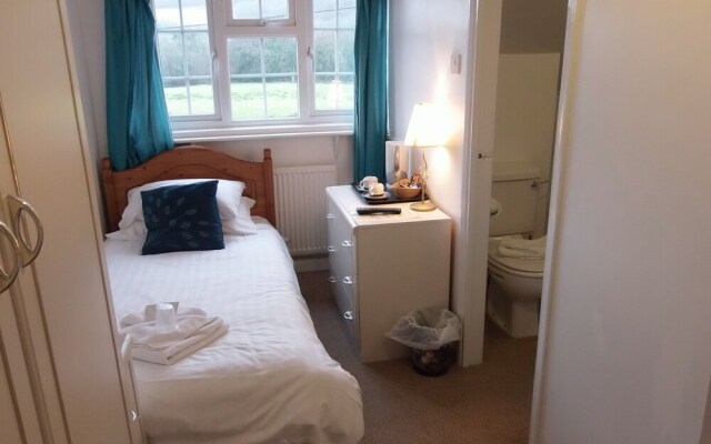 Betty Cottles Inn