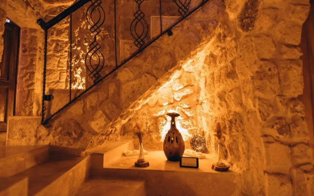 İsadora Cave Cappadocia