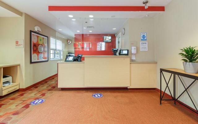 Extended Stay America Suites - Norfolk - Virginia Beach