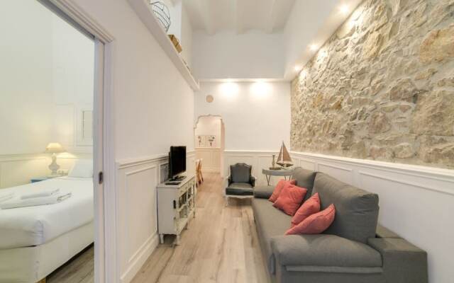 Stylish 1 Bed Apt w/ Terrace in Lesseps