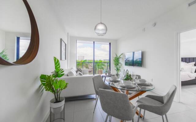 Cozy apt from Downtown Doral Park