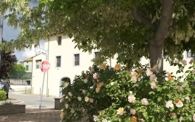 Giuly Rosselmini Residence