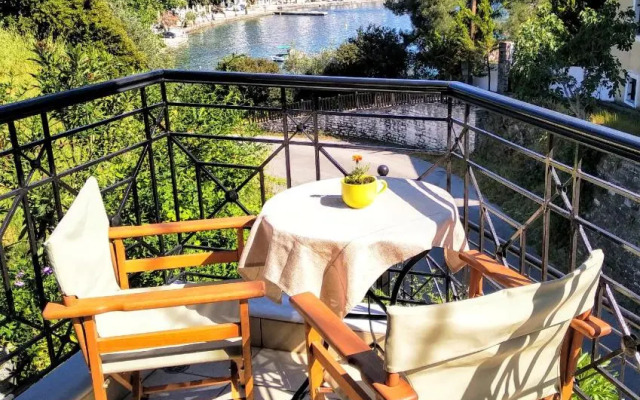 Pelion-Seaside Luxury House with parking