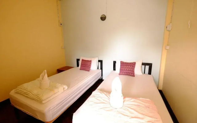 P.L.P Guesthouse - Mae Hong Son