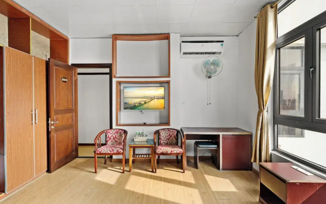 Kis Hotel & Apartment