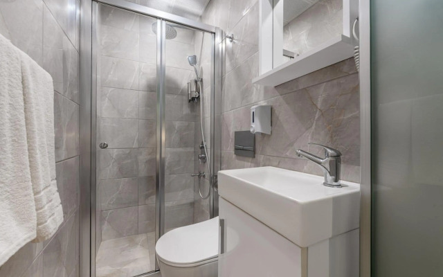 Echinus Lara Hotel