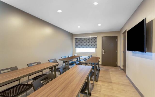 Days Inn by Wyndham Wilmington / University