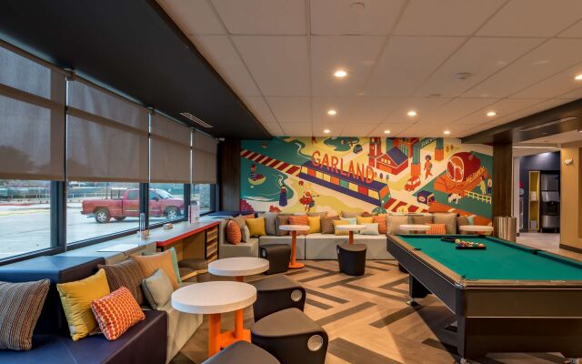 Tru by Hilton Garland Richardson