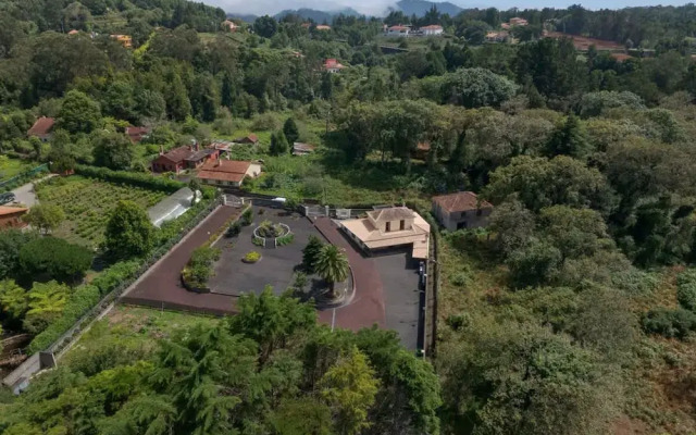 Quinta dos Abutitos in Santo Ant nio da Serra