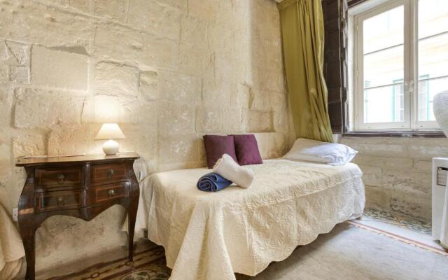 VLT214- Valletta 2 Bedroom Townhouse