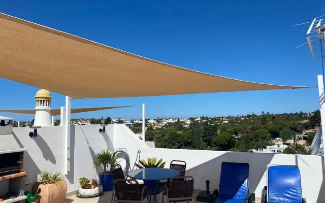 Lily Fabulous 1 BED APT With Roof Terrace Pool