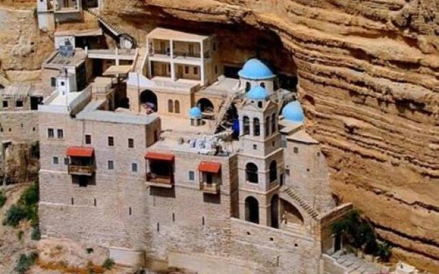 Desert View Apartment